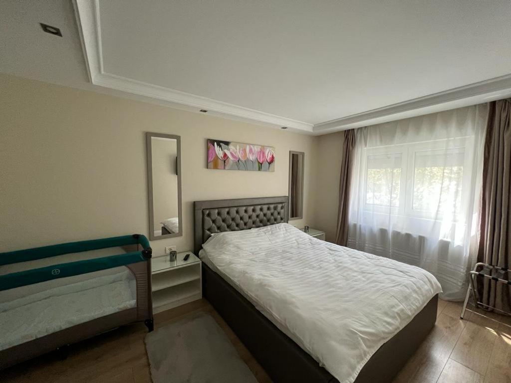 Paty'S Apartment Lugoj Zewnętrze zdjęcie